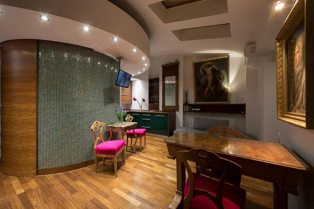 Main Square Studio With Terrace & Air Condition كراكوفيا المظهر الخارجي الصورة