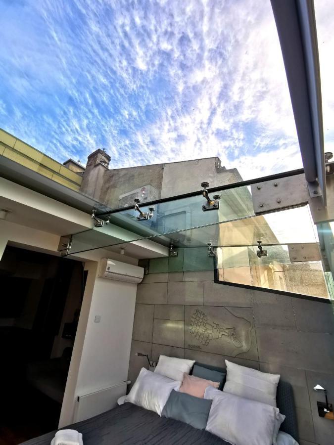 Main Square Studio With Terrace & Air Condition كراكوفيا المظهر الخارجي الصورة